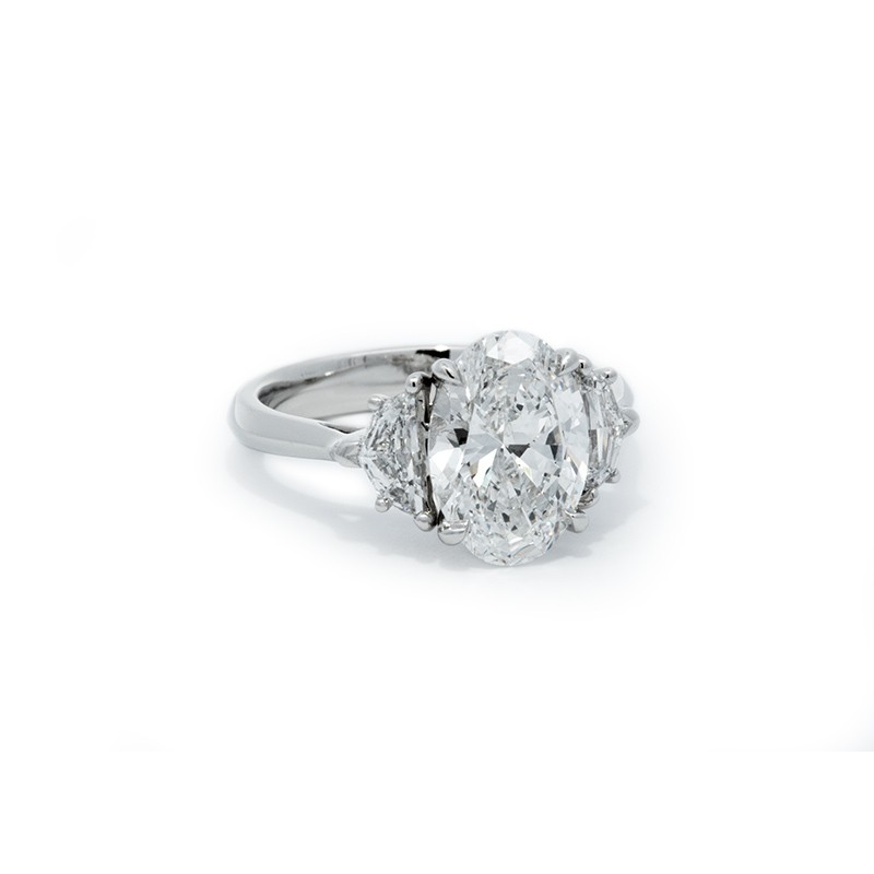 Platinum 3 Stone Oval Diamond Engagement Ring