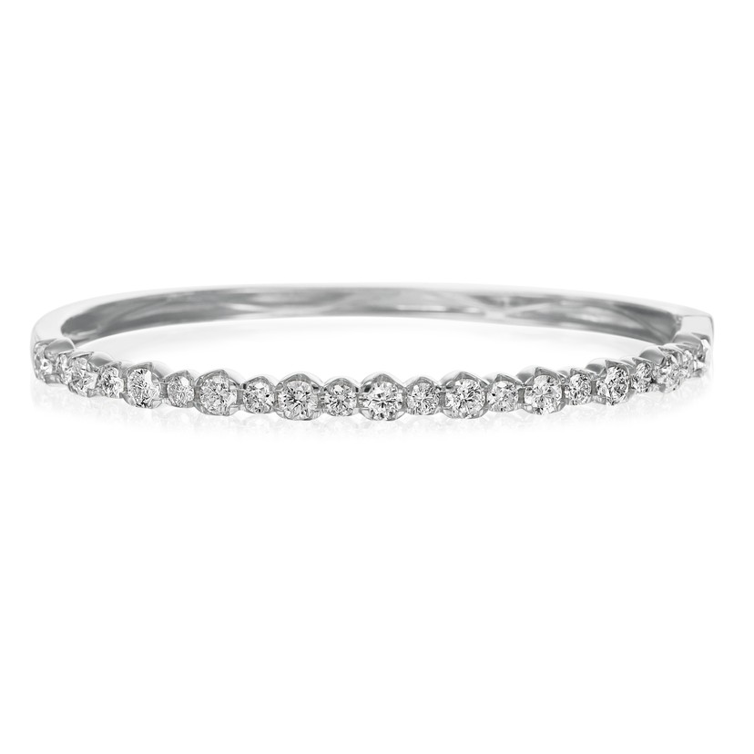 18k White Gold Diamond Bangle