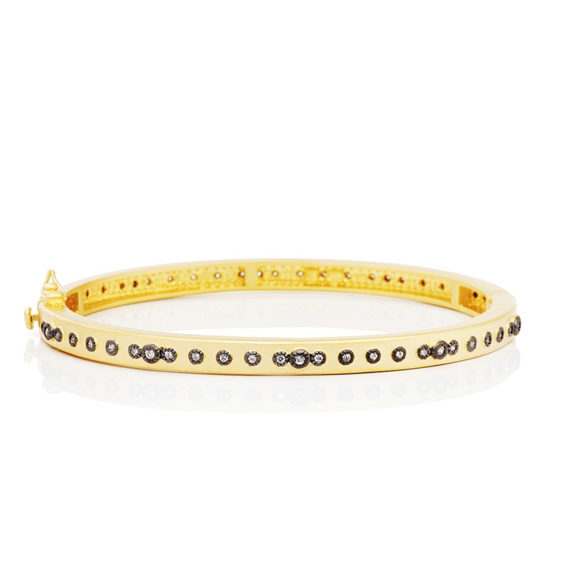 MINI STUD BEZEL STONE ETERNITY HINGE BANGLE