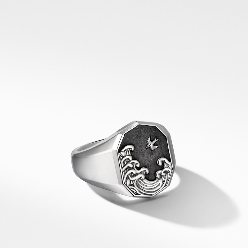 Waves Signet Ring with Forged Carbon