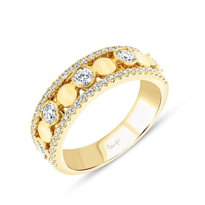 18k Yellow Gold Alexandria Collection Diamond Ring