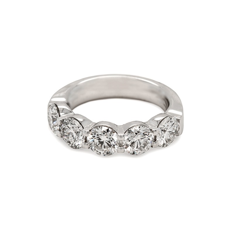 18k White Gold Diamond Ring