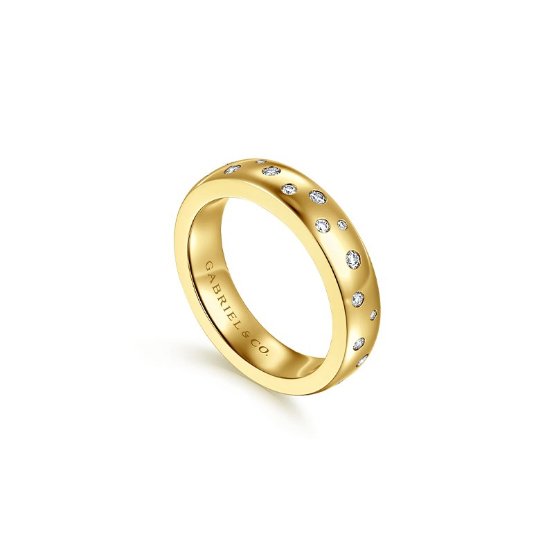 14K Yellow Gold Flush Set Cluster Diamond Cigar Band
