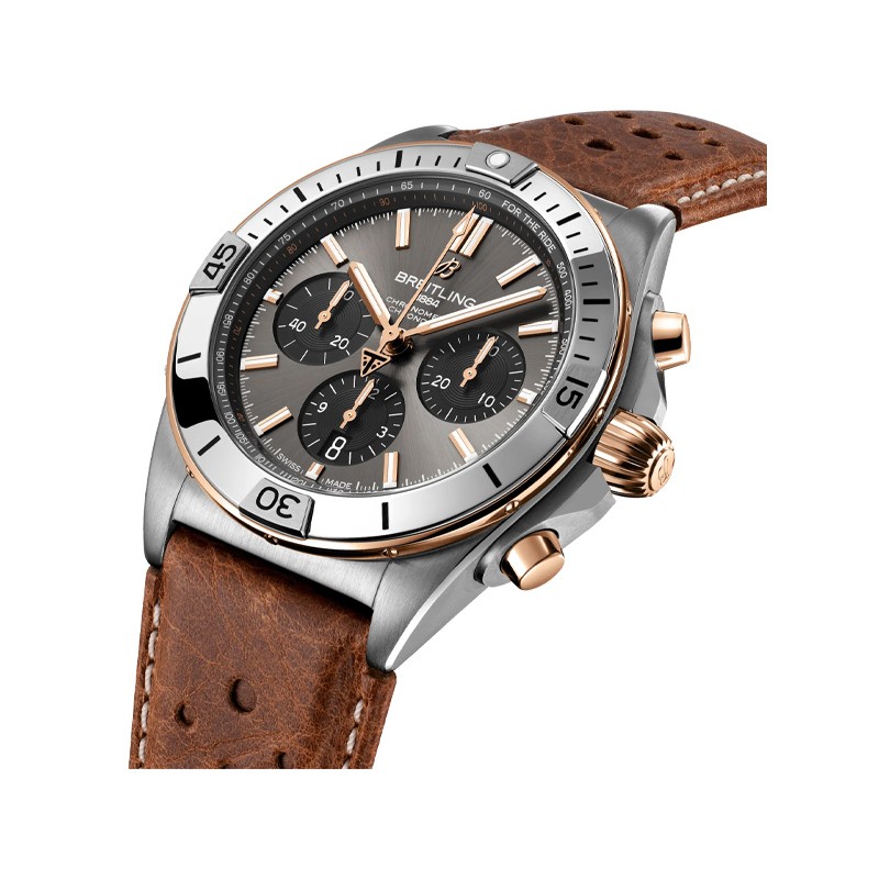 Chronomat B01 42 Triumph 