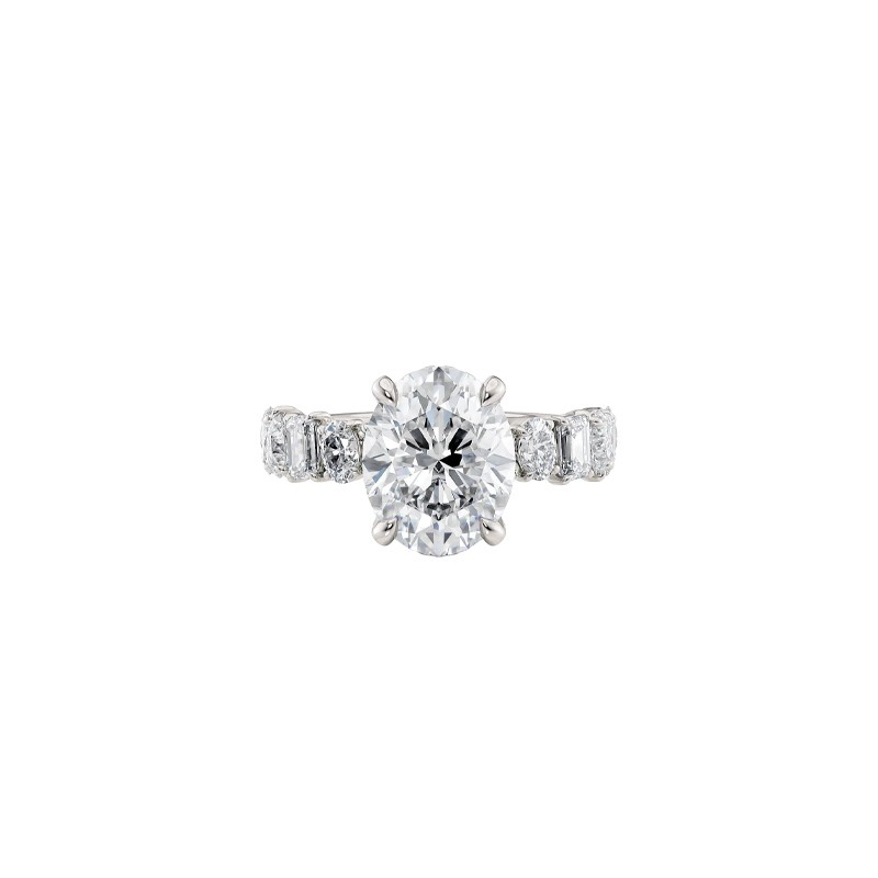 18K White Gold Oval Center Stone and Alternating Diamond Band Engagement Mounting