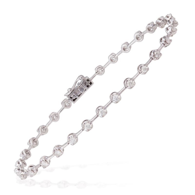 18k White Gold Alternating Diamond Link Bracelet