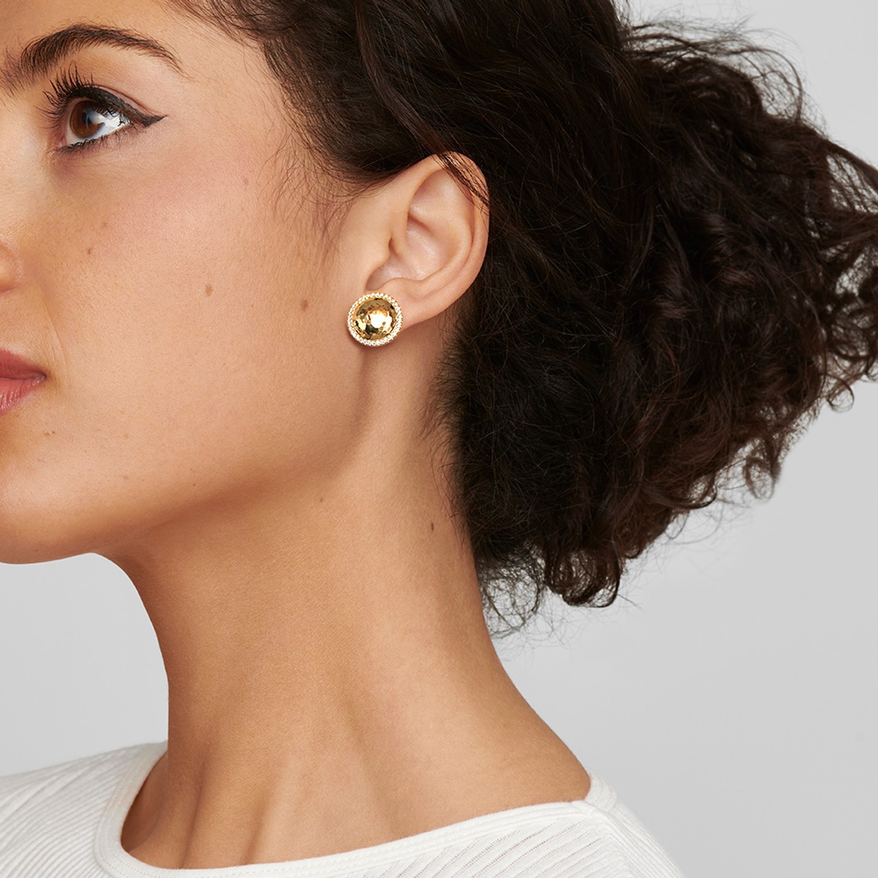 Medium Goddess Post Earrings in 18K Gold with Diamonds