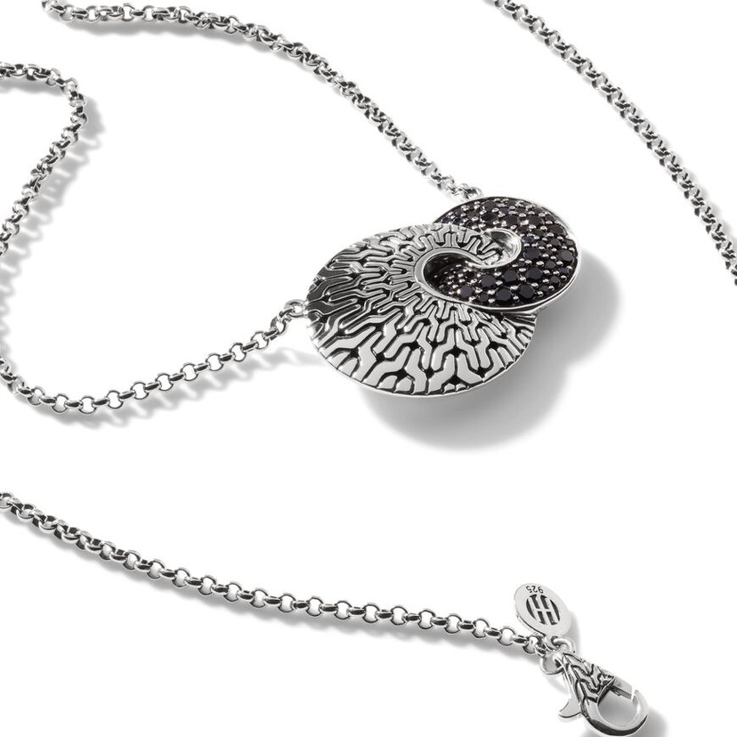 Sterling Silver Classic Hammered Black Sapphire Circle Necklace