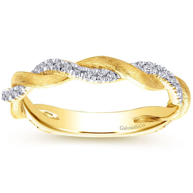 Yellow Gold Twist Ring with Diamonds 