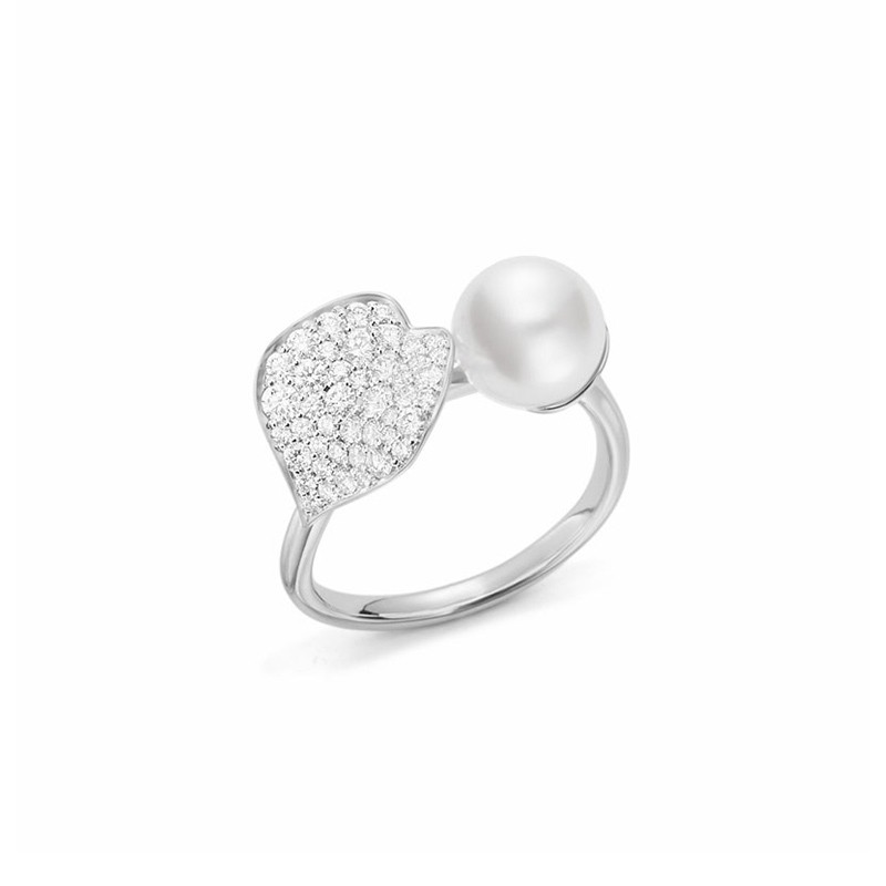 Akoya Cultured Pearl & Diamond Pave Leaf Ring in White Gold