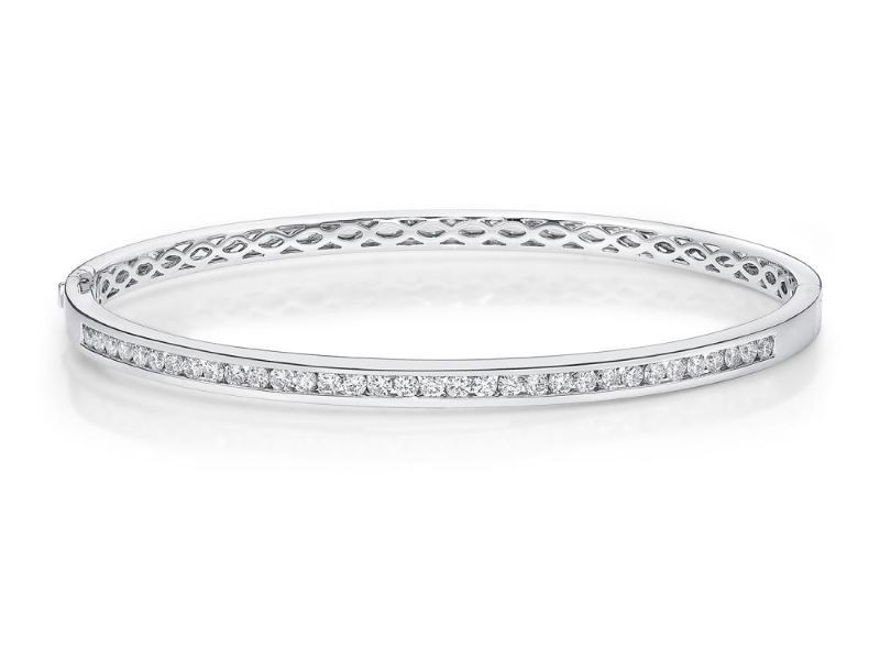 18k White Gold Channel Diamond Bangle Bracelet
