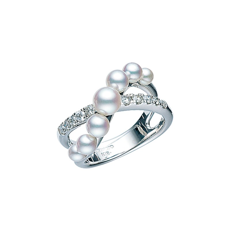 18k White Gold Multi Pearl Diamond Ring