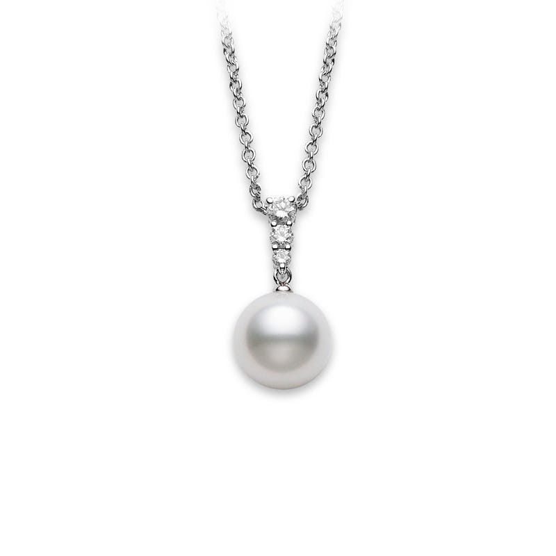 18k White Gold 3 Diamond Pearl Necklace