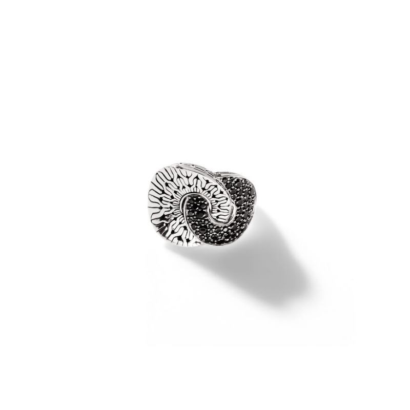 Silver Hammered Black Sapphire Spinel Interlocking Circle Ring